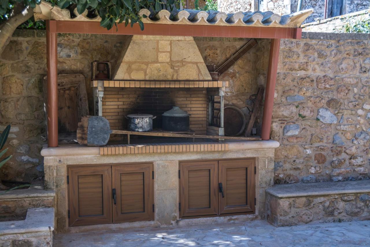 Stone House Messinia Villa Malta ภายนอก รูปภาพ